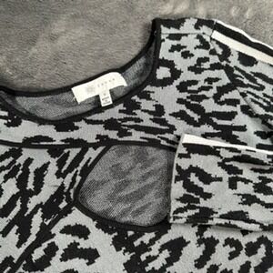 Fever Leopard Print Cutout Long Sleeve Knit Sweater Top Size‎ S